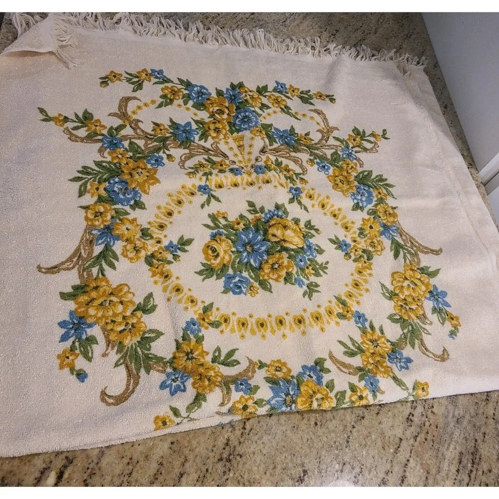 2 Vintage TASTEMAKER Bath Towel MCM Yellow Blue Floral Scroll Fringe Edge 43